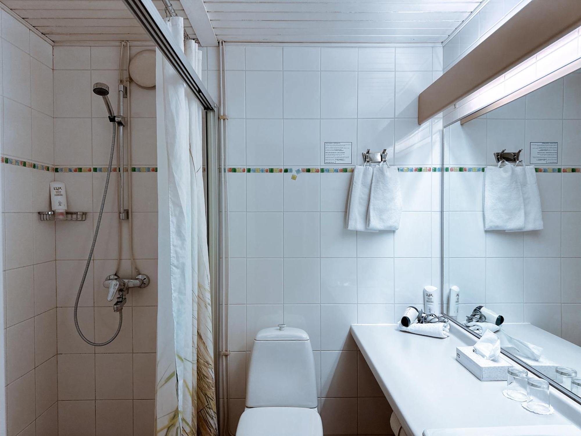 Hotel Sommelo Kouvola Bagian luar foto